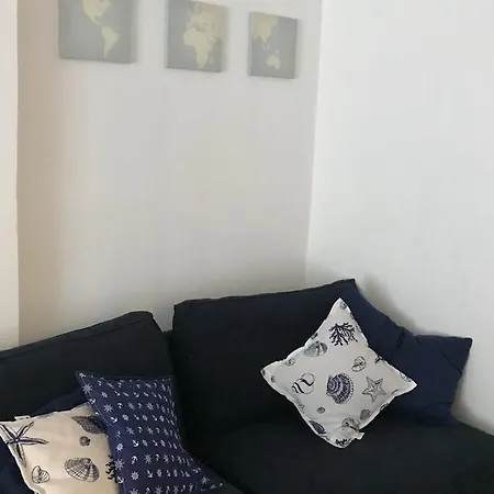 Meg Homestay * Τεργέστη